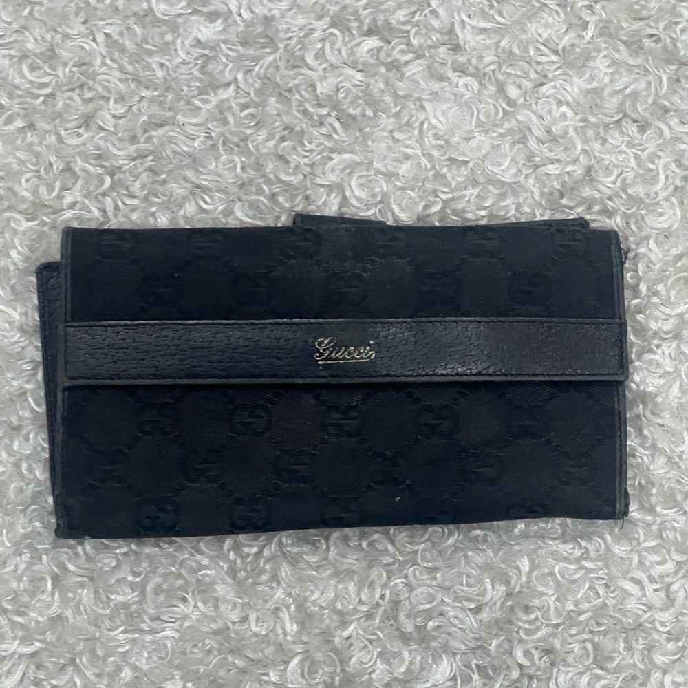 Gucci GG Canvas Intercontinental Wallet